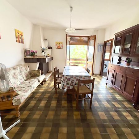 Ampio Appartamento Marina Di Arbus Luaran gambar